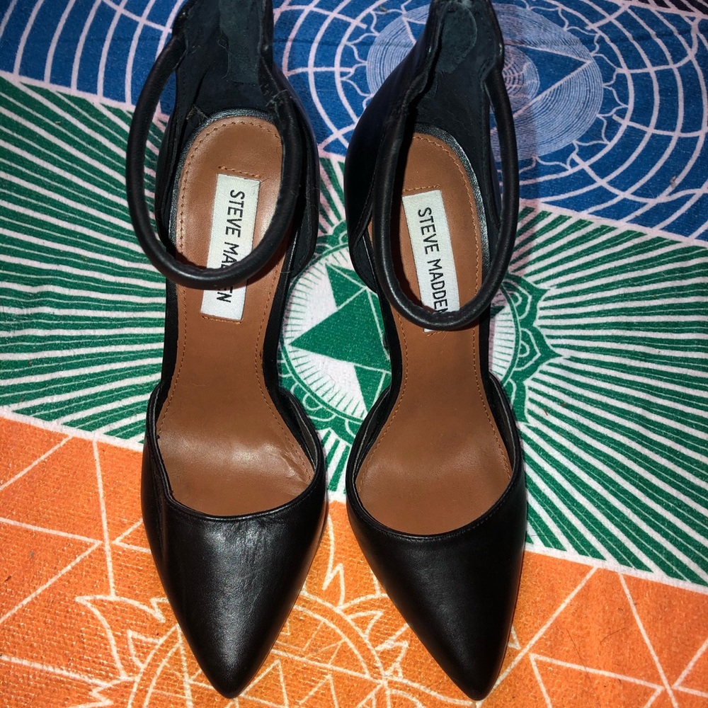 Steve Madden black ankle strap stiletto